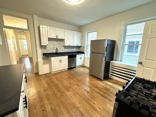 apt-1-11 E Milton Rd, Brookline, MA, 02445-6999 | Card Image