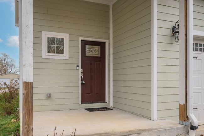 UPGRADED Hardiplank Exterior | Image 31