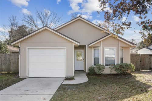 3211 Ryans Ct, Green Cove Springs, FL, 32043-7022 | Card Image