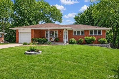 7650 Sunray Lane, St Louis, MO, 63123 | Card Image