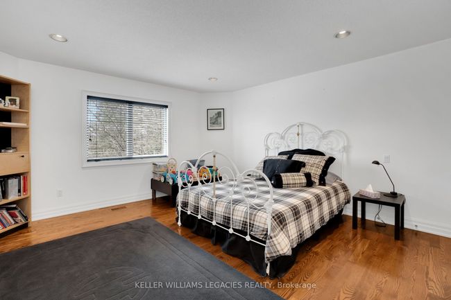 360 Conservation Dr, House other with 6 bedrooms, 4 bathrooms and 8 parking in Brampton ON | Image 31
