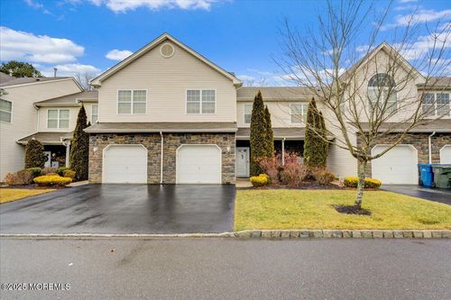 28 Santa Rosa Ln, Tinton Falls, NJ, 07753-7587 | Card Image