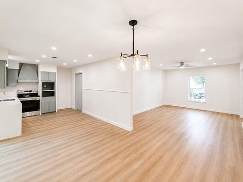 10911 Corona Ln, Houston, TX, 77072-3611 | Card Image