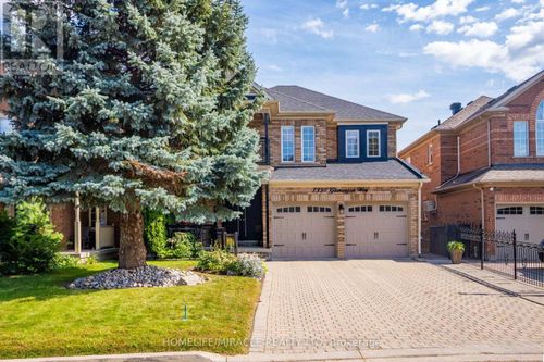 7350 Glamorgan Way, Mississauga, ON, L5N7Z3 | Card Image