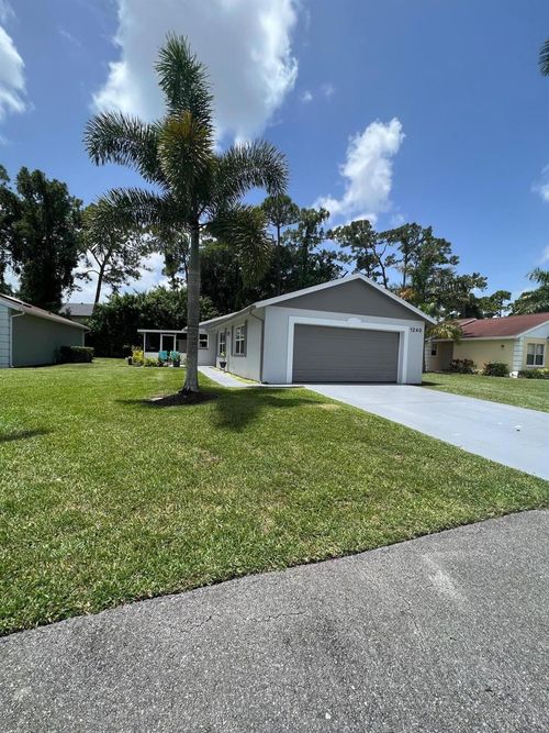 1240 Pine Sage Cir, West Palm Beach, FL, 33409-7062 | Card Image