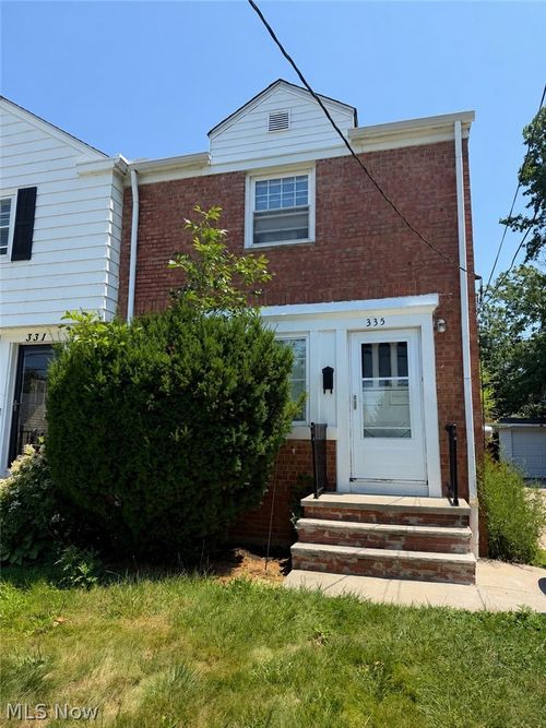 335 E 250th St, Euclid, OH, 44132-1075 | Card Image