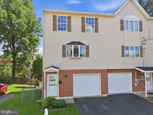 1902 W Walnut Street W, Allentown, PA, 18104 | Card Image