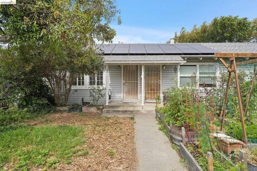 33 W Bissell Ave, Richmond, CA, 94801-3424 | Card Image