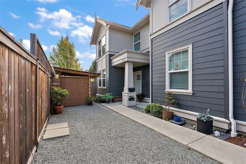 1113 Lyall St, Esquimalt, BC, V9A5G3 | Card Image