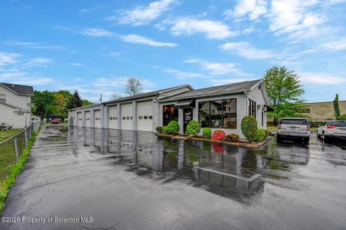 18 Electric St, Scranton, PA, 18509-1802 | Card Image