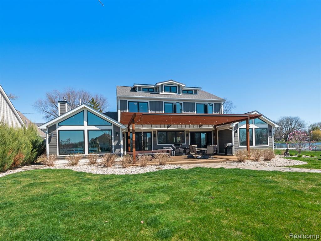 Wenwood Dr, Fenton, MI 48430 #1