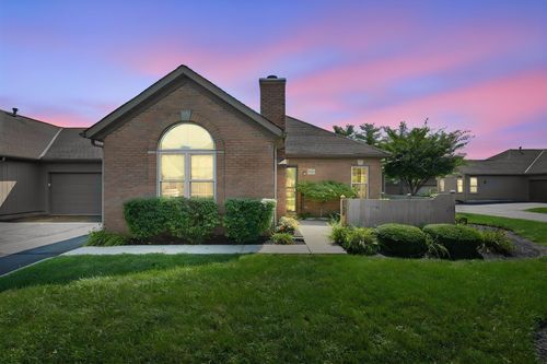 2395 Hooverside Ln, Grove City, OH, 43123-3935 | Card Image