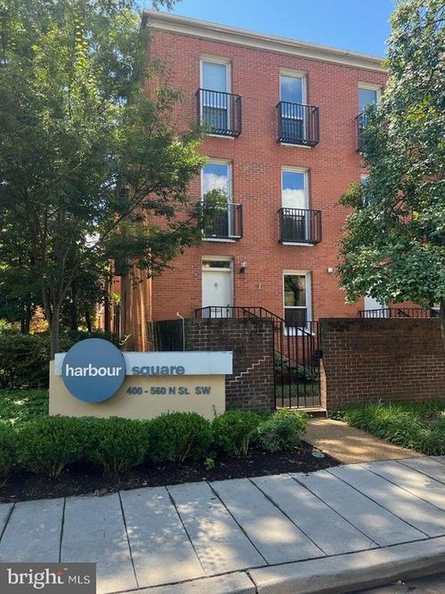 400 N St Sw, WASHINGTON, DC, 20024-3702 | Card Image