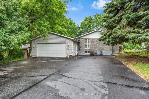 687 High Gate Park Dr, Kingston, ON, K7M5Z7 | Card Image