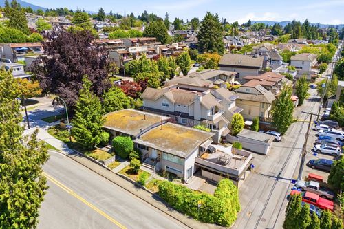 338-342 St. Georges Avenue, North Vancouver, BC, V7L3G9 | Card Image