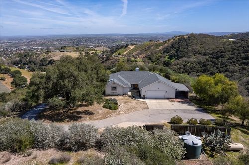 1475 Trager Canyon Rd, Paso Robles, CA, 93446-5201 | Card Image