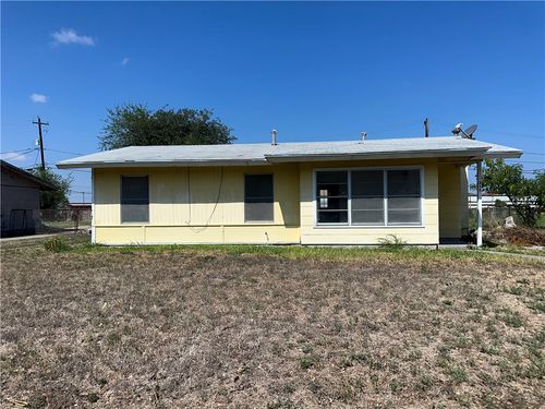 317 Redwood Dr, Mathis, TX, 78368-1533 | Card Image
