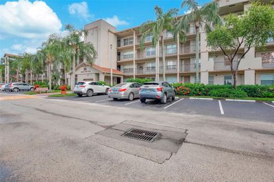 208M - 13800 Sw 5th Ct, Condo with 2 bedrooms, 2 bathrooms and null parking in Pembroke Pines FL | Image 1