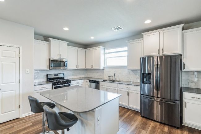 12003 Corsicana Trl, Condo with 4 bedrooms, 4 bathrooms and 4 parking in Manor TX | Image 4