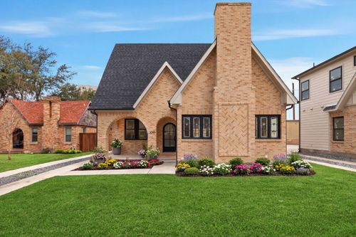 3243 Homer St, Dallas, TX, 75206-5809 | Card Image