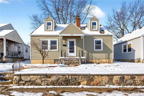 1837 Pershing Blvd, Dayton, OH, 45420-2426 | Card Image