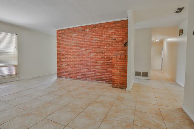 1210 Xenia St, House other with 3 bedrooms, 2 bathrooms and null parking in Plainview TX | Image 10