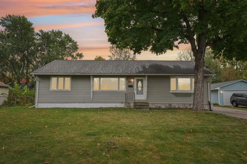 2017 Brookview Dr, Brooklyn Center, MN, 55430-2903 | Card Image