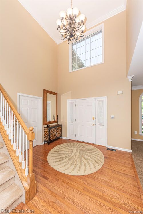 1090 Shetland Dr, South Lyon, MI, 48178-5316 | Card Image