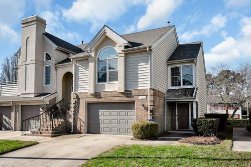 1005 Hanson Way, Virginia Beach, VA, 23454-6045 | Card Image