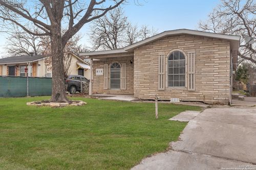 815 Patton Blvd, San Antonio, TX, 78237-4345 | Card Image