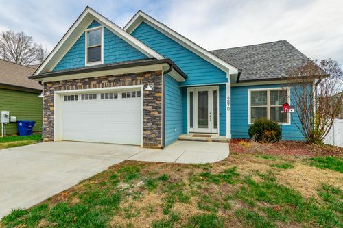 6870 Carnell Way, Chattanooga, TN, 37421-0600 | Card Image