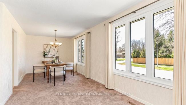 2344 Bentim Rd, House other with 3 bedrooms, 2 bathrooms and 4 parking in Mount Brydges ON | Image 11