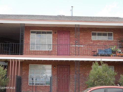8-701 W Yandell Dr, El Paso, TX, 79902-3848 | Card Image