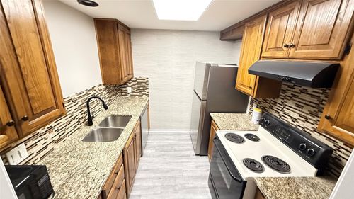 apt-81-2529 Rio Grande St, Austin, TX, 78705-4509 | Card Image