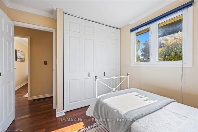 705 Braeside Cres, House other with 4 bedrooms, 2 bathrooms and 2 parking in Kingston ON | Image 22