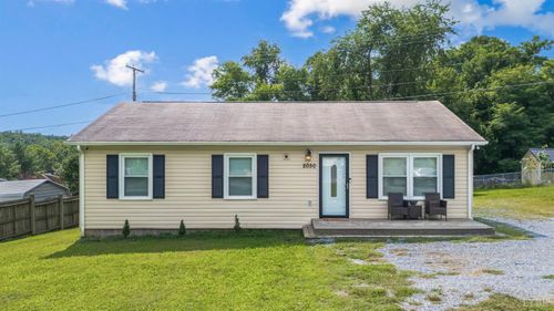 2050 Hawkins Mill Rd, Lynchburg, VA, 24503-4940 | Card Image