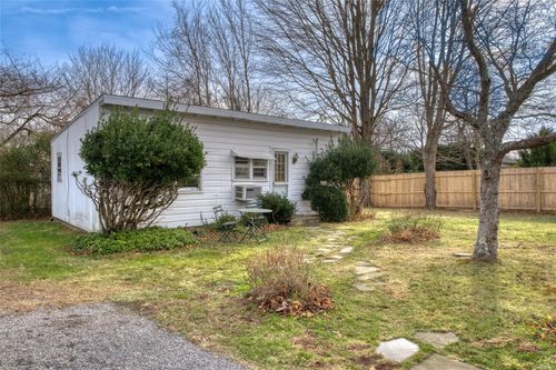60 Miller Ln E, East Hampton, NY, 11937-2261 | Card Image