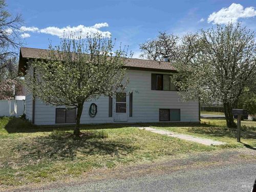 141 Wirsching Ave W, Twin Falls, ID, 83301-4652 | Card Image