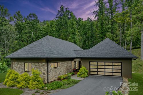 14 Starling Pass, Asheville, NC, 28804-6000 | Card Image