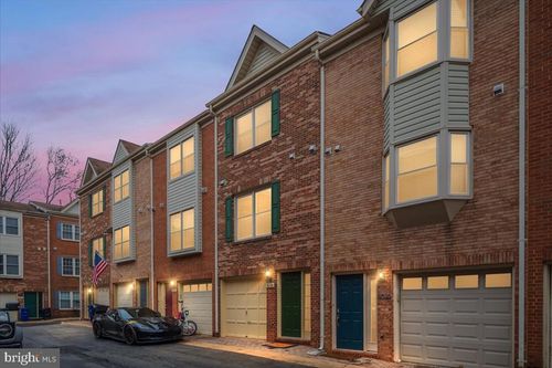 1802-E 9th St S, Arlington, VA, 22204-4502 | Card Image