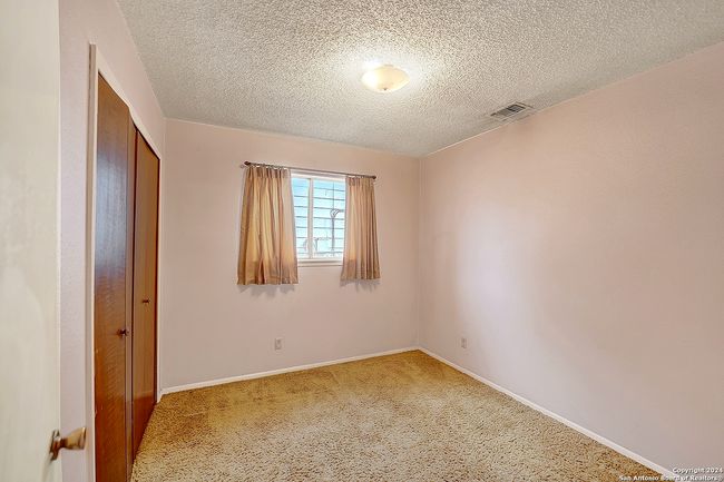 5010 David Scott Dr, House other with 3 bedrooms, 2 bathrooms and null parking in Kirby TX | Image 15