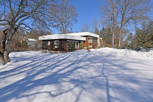 145 S Little Tor Rd, New City, NY, 10956-3125 | Card Image