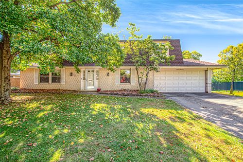1200 Heathshire Drive, Centerville, OH, 45459 | Card Image