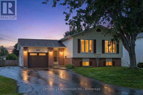 2293 Webb Street, Innisfil (Stroud), ON, L9S1K6 | Card Image