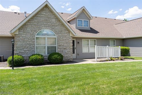 2617 Barnstone Ave Sw, Canton, OH, 44706-2279 | Card Image