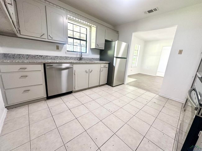 1435 Tom Smith Rd, House other with 3 bedrooms, 2 bathrooms and null parking in Harleton TX | Image 7