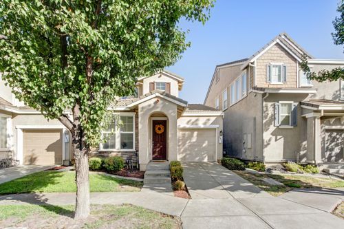2833 Tourbrook Way, Sacramento, CA, 95833-4416 | Card Image