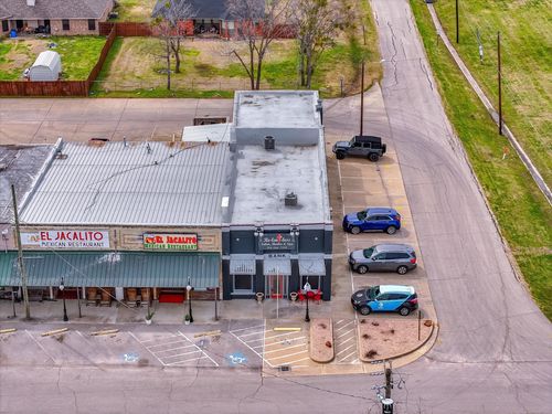 100 S Main St, Crandall, TX, 75114-2900 | Card Image