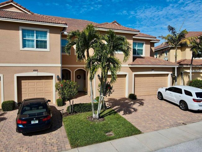 651 Sw Glen Crest Way, Condo with 3 bedrooms, 3 bathrooms and null parking in Stuart FL | Image 61