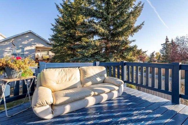 134 Somerset Drive Sw, House other with 4 bedrooms, 3 bathrooms and 4 parking in Calgary AB | Image 14
